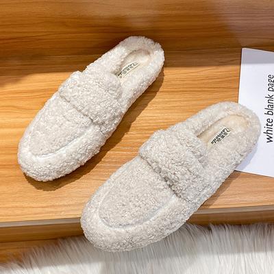 Fashion 2025 Curly Lambswool Shoes Ladies White Fur Slippers Femmes Slip On Mules Winter Warm Closed Toe Slides Women Sheep Woolen Flats