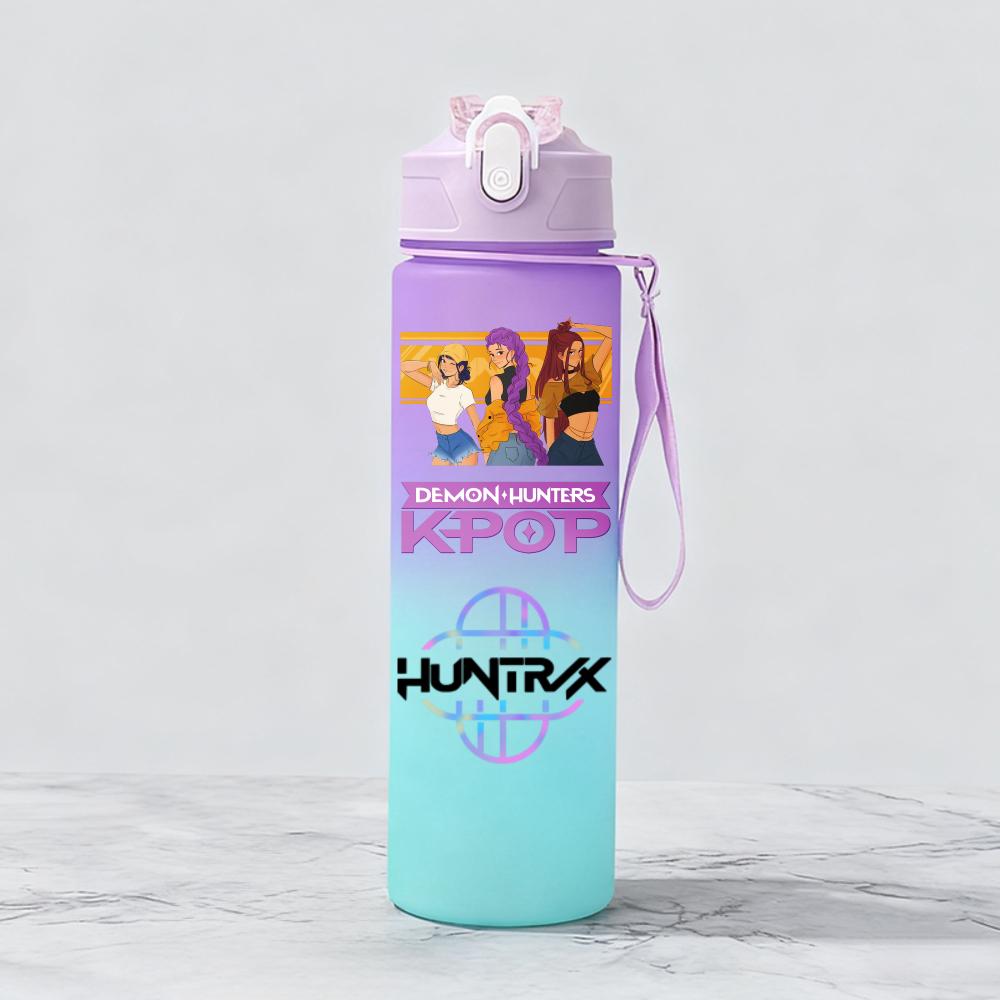 Demon Hunters Huntr Rumi Mira Zoey Jinu Celine Plastic Water Cup Pop Drinking Bottle School Huntrix Gourde ML KPOP X K 800 Kid Friendly Entertaining