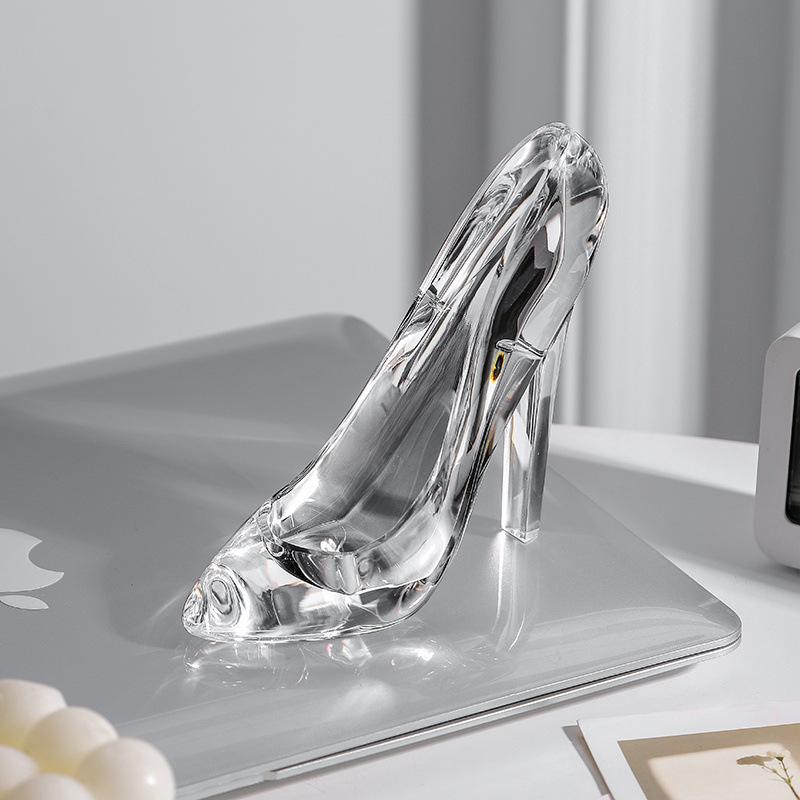Dekoracja domu Przezroczyste akrylowe buty Kopciuszka z kryształkami Ślubne romantyczne prezenty Dekoracja pulpitu