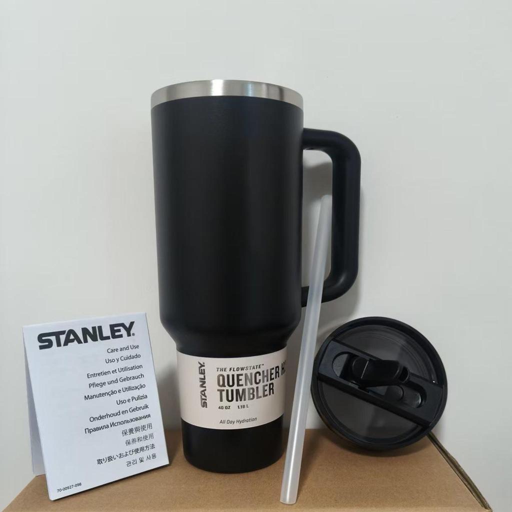 Stanley 3. Generation Ice King Vakuumisolierter Edelstahlbecher mit tragbarem Faltstrohhalm