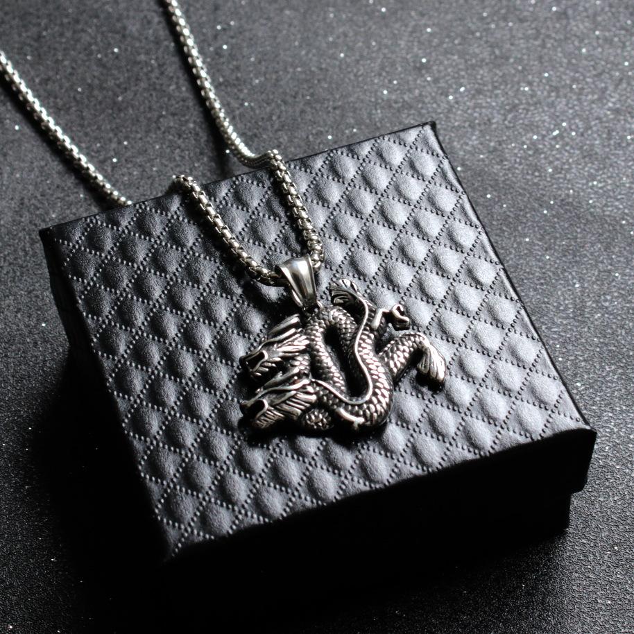 Chinese Style Retro Dragon Titanium Steel Pendant, Domineering Double Dragon Men'S Stainless Steel Personalized Necklace Jewelry