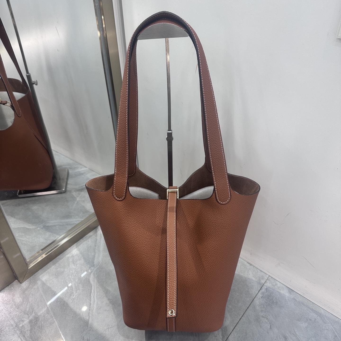 

Mendy Tote Bag Hobo Bag 26cm Large Women s Bag In Handbag Genuine Leather Luxury Bags Designers Shoulder Bag Bucket Bag Big