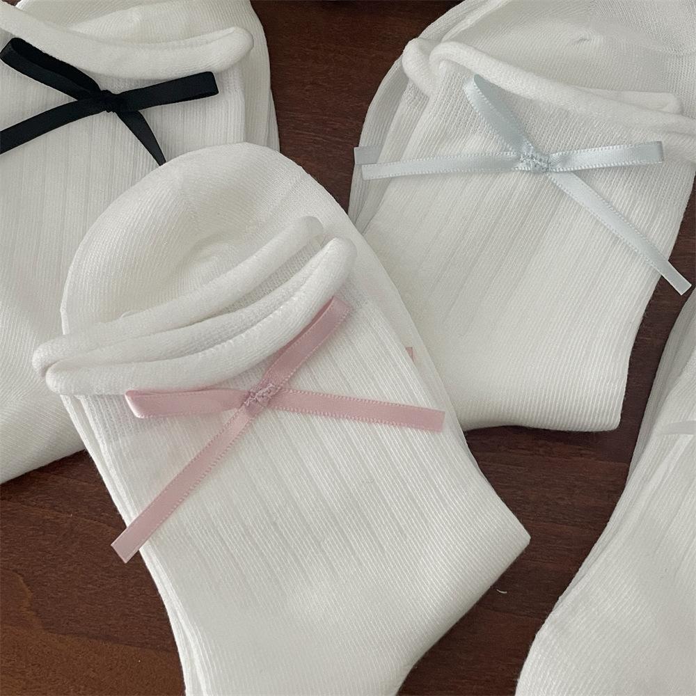 Ladies Spring and Summer New Simple Bowknot Boneless Tube Socks