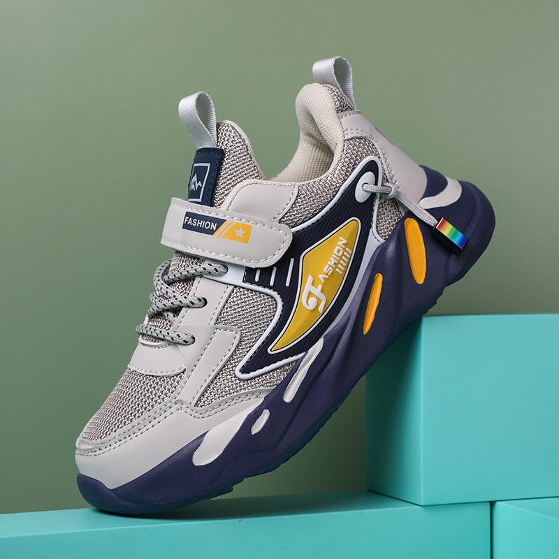 1876 students boys sports shoes waterproof leather surface primary school students casual running shoes lightweight soft sole medium and large childr