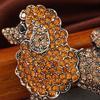 Criativo bonito poodle cão forma broche espumante strass casaco lapela pino vestido xale cachecol chapéu animal emblema jóias presente