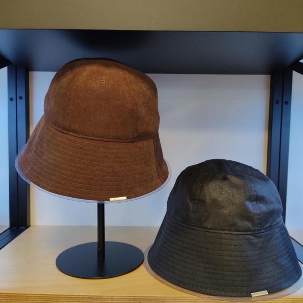 

Black Reclusive Metal Tip Buckle BK15UGC004