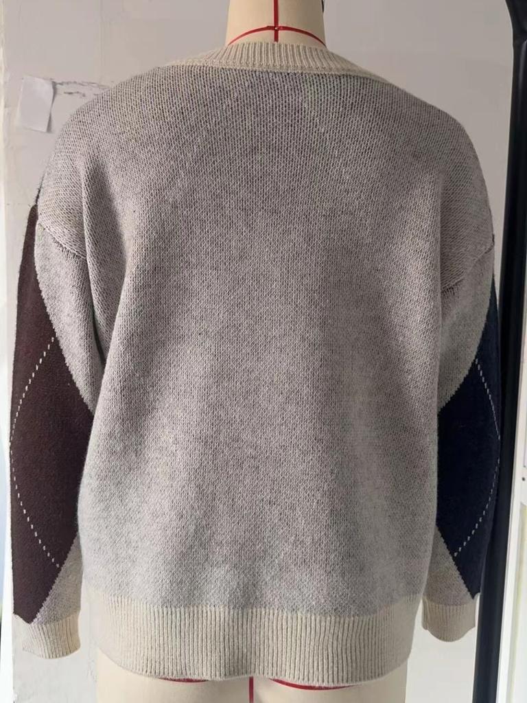 Vintage Contrast Rhomboid V-Neck Sweater Top