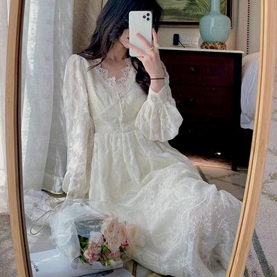 Časný podzim Špičkový Temperament Goddess Model Oblečení Francouzský styl Hepburn Dlouhé šaty Bílé krajkové šaty s dlouhým rukávem Sub Plus Size