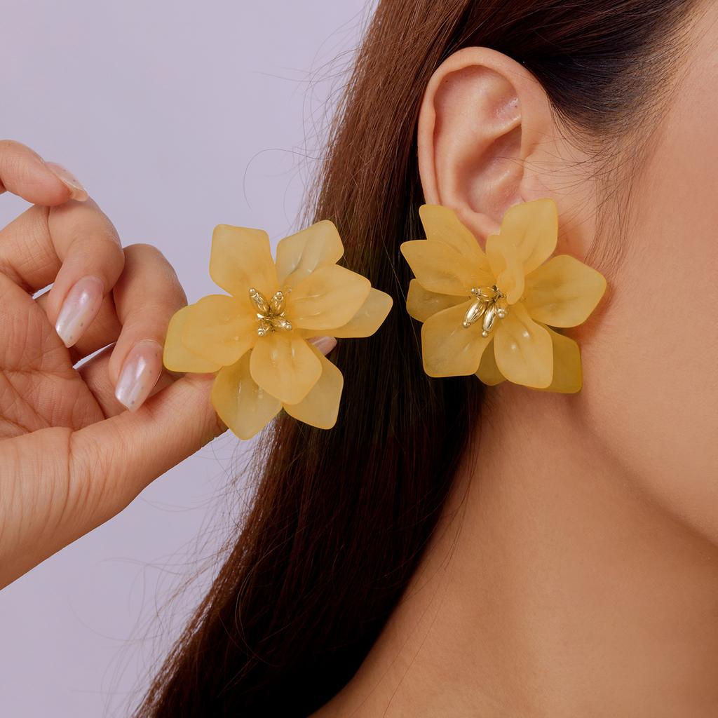 Dainty 3D Large Colorful Petal Stud Earrings for Women Girl Hyperbole Acrylic Flower Charm Earrings Party Aesthetic Zircon Gift