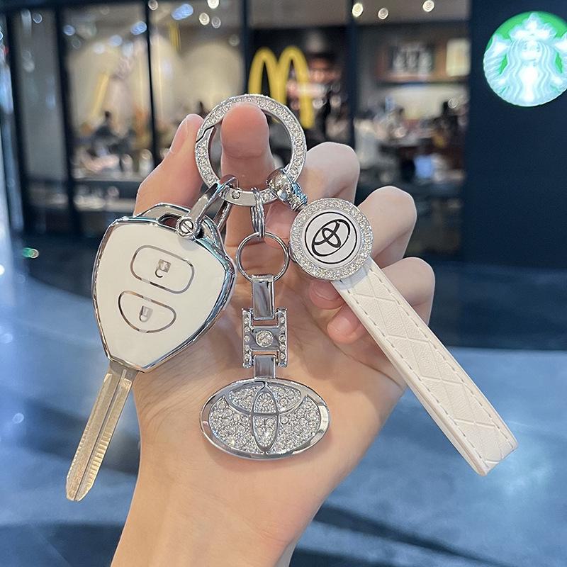 

Корпус автомобильного ключа для Toyota RAV4, Corolla, Crown, Reiz, Prado 2700 - идеально подходит для старых моделей. Standard