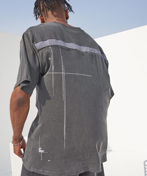 Tener Pigment Back Point Printed Boxy T-Charcoal Charcoal/Free