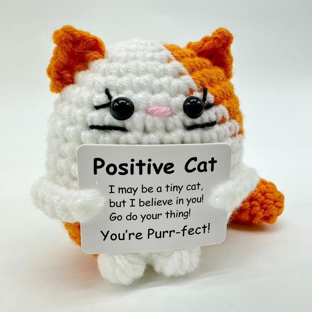 

Funny Crochet Cat Doll Ornament Home Room Decoration Handmade Knitted Positive Energy Cat Doll With Card Christmas Party Gifts