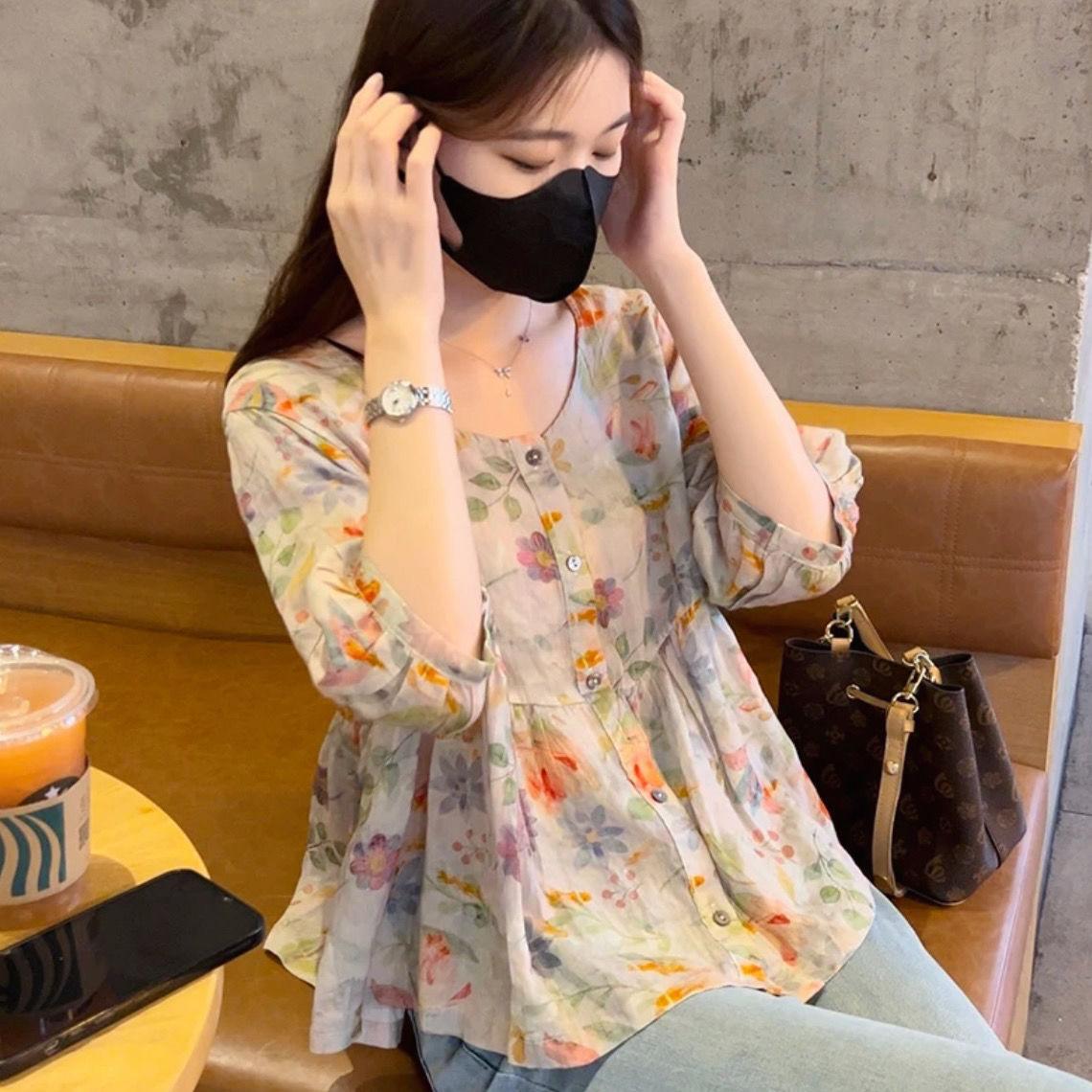 

Ретро Блузка из хлопка и льна Женская Лето 2025 Новый стиль Свободный кардиган с рукавами-фонариками Принтованный топ с коротким рукавом L бежевый