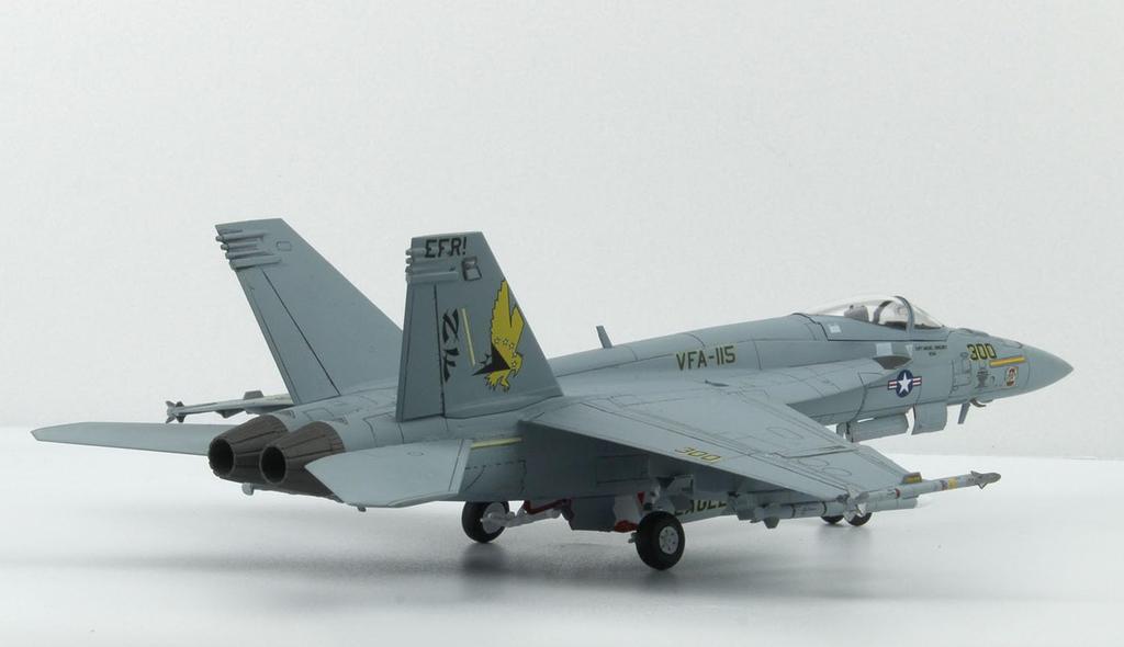 Platz US Fighter Super Hornet Eagles Plastic Model Kit 1/72 Carrier-Based F/A-18E VFA-115 AE-40 (Airplane)
