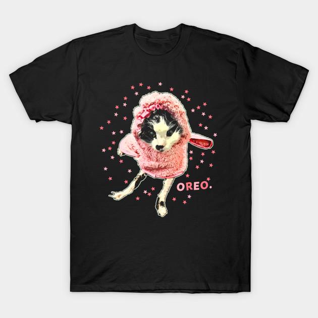 

Men Black Print T-shirt In Her Cozy Robe! Collaboration With @Oreoeocat No-Cut Transfer Paper Print Cotton Tshirt 4XL чорний
