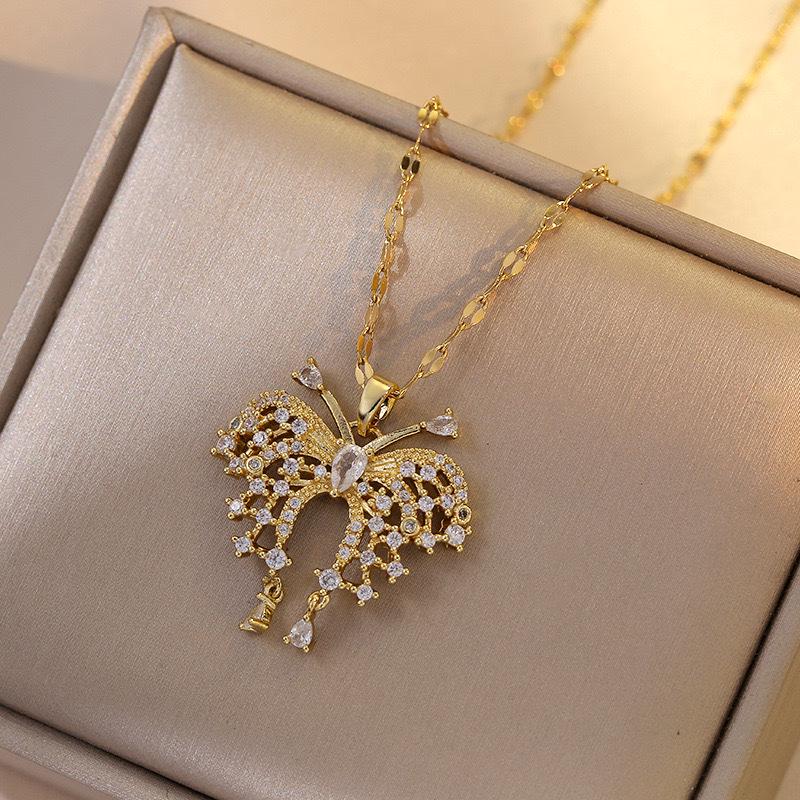 Butterfly Necklace with Color-Retaining Zircon - Fashionable, Versatile Women's Jewelry Accessory.