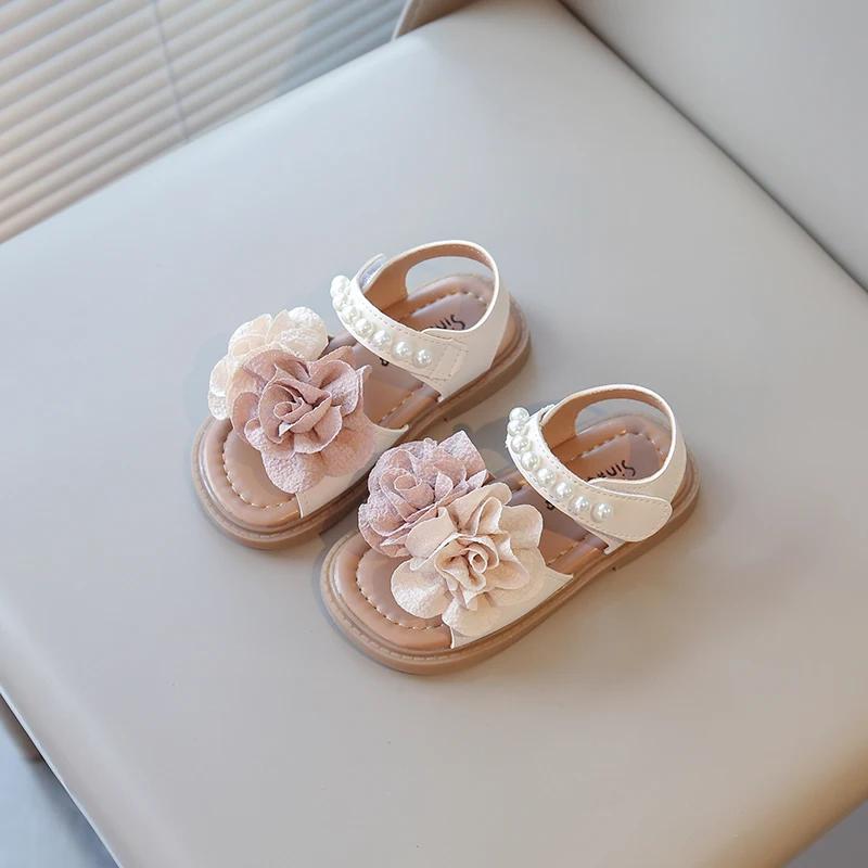 Baby Mädchen Strandsandalen 2025 Sommer Neu Kinder Prinzessin Süße Blumensandalen mit Großen Blumen Perlen Perlenbesetzt Offene Zehen Rutschfest