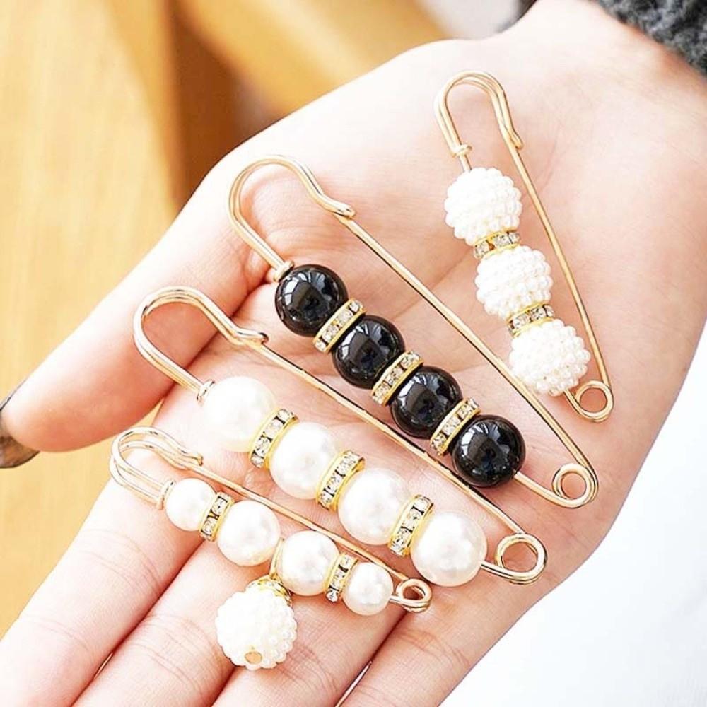 Leak Proof Metal Brooch Imitation Pearl Waist Buckle Creative Dress Brooch  Waist Tightening