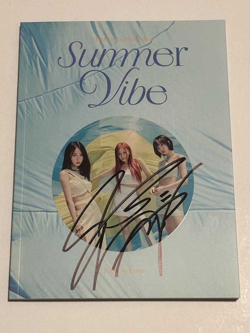 

[USED] VIVIZ ShinB autographed album summer vibe