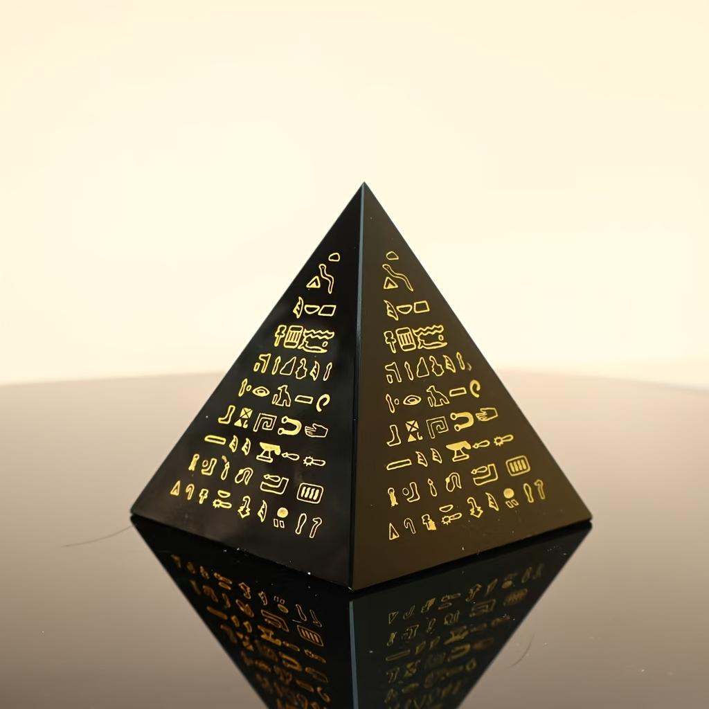 Ornement Pyramide en Cristal Hiéroglyphes Égyptiens Anciens Décor Inspiré de la Culture Historique pour Collection Cadeau Ornement de Maison en Verre