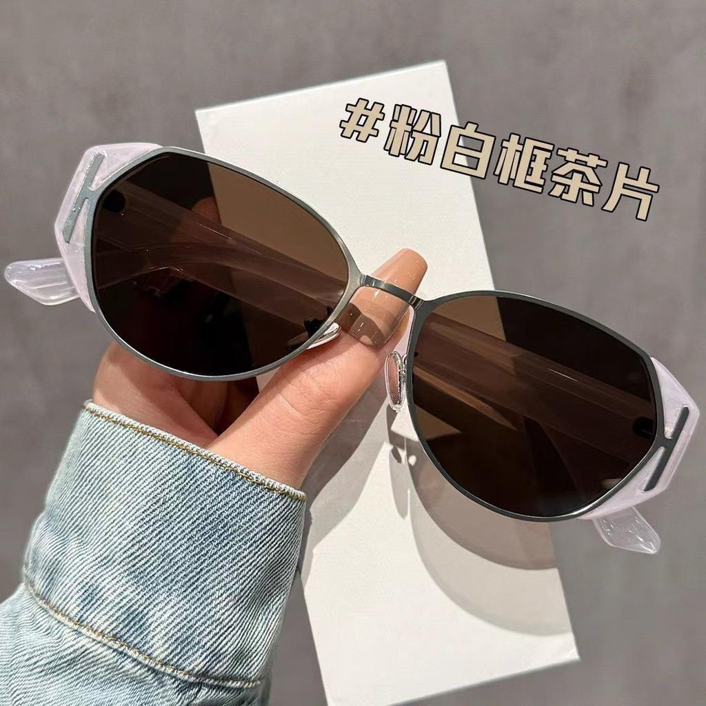 Retro European and American cat eye sunglasses women's senior sense personality plain makeup versatile Internet celebrity popular sunglasses
