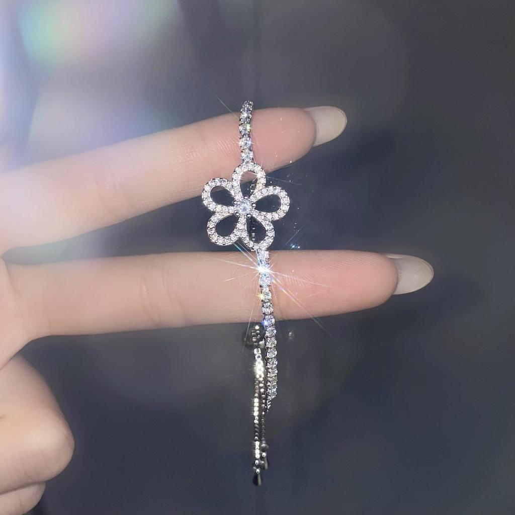 Zwei Karat Prinzessschliff Simulierter Moissanit Armband - Vielseitiger Damen-Beadschmuck