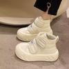 Bread cotton shoes are piled and thickened. New thick-soled waterproof, non-slip and warm snow boots in winter