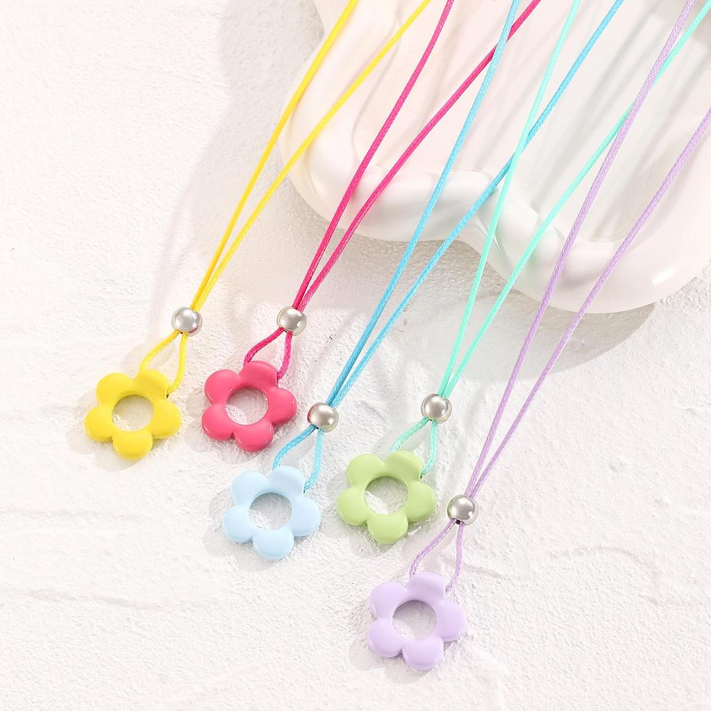 Retro Minimalist Fashion Free Knotting Flower Pendant Wax Thread Necklace Clavicle Chain