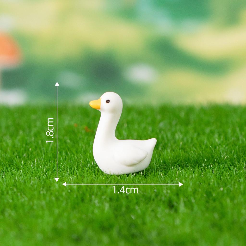 1Pcs Cute Animals Micro Figurine Rabbit Sheep Duck Pig Cat Horse Frog Turtle Snake Koala Mini Ornament Garden Landscape Decor