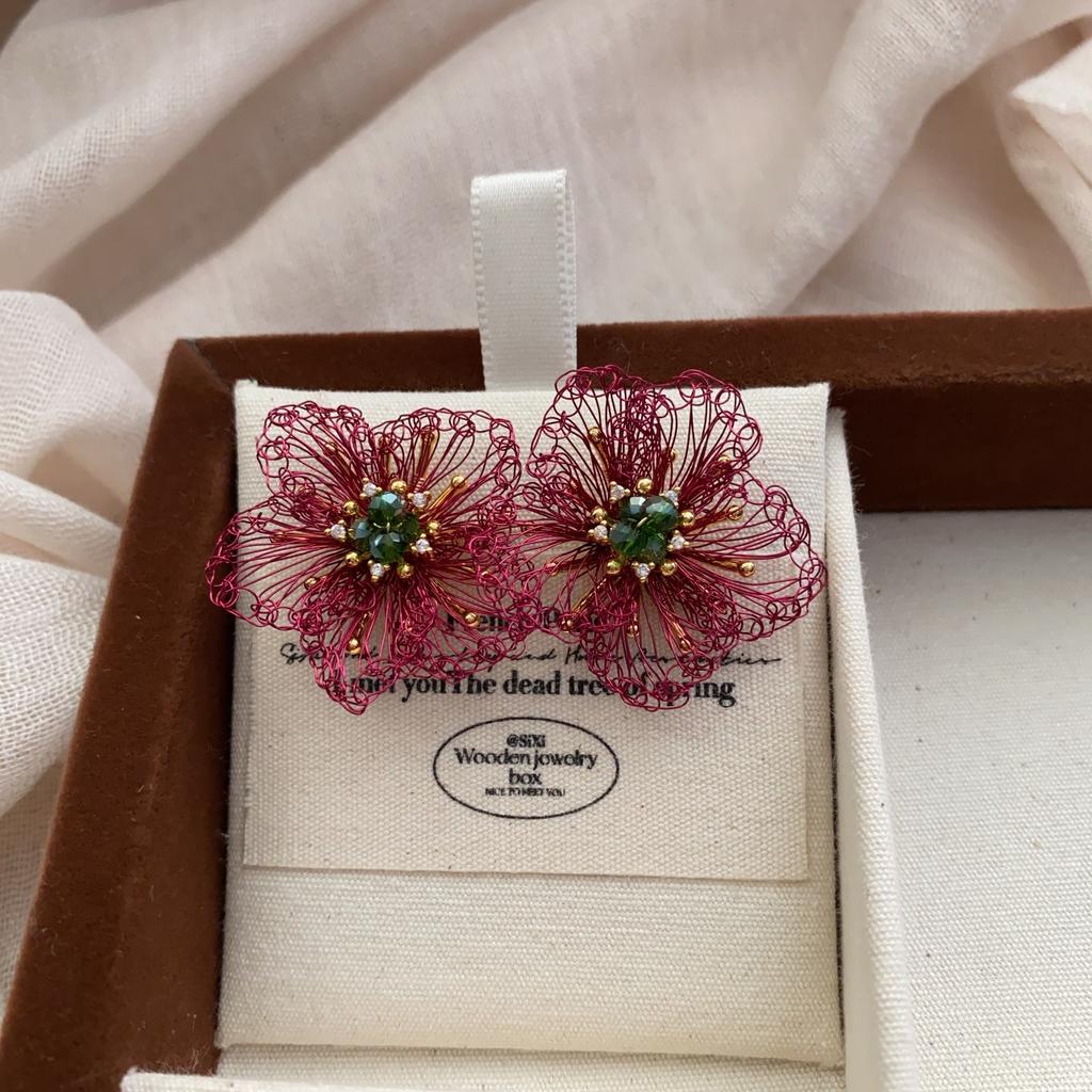 Simple And Sweet Handmade Art Flower Stud Earrings Temperament Elegant French Niche Design Exquisite Earrings Beautiful Earrings