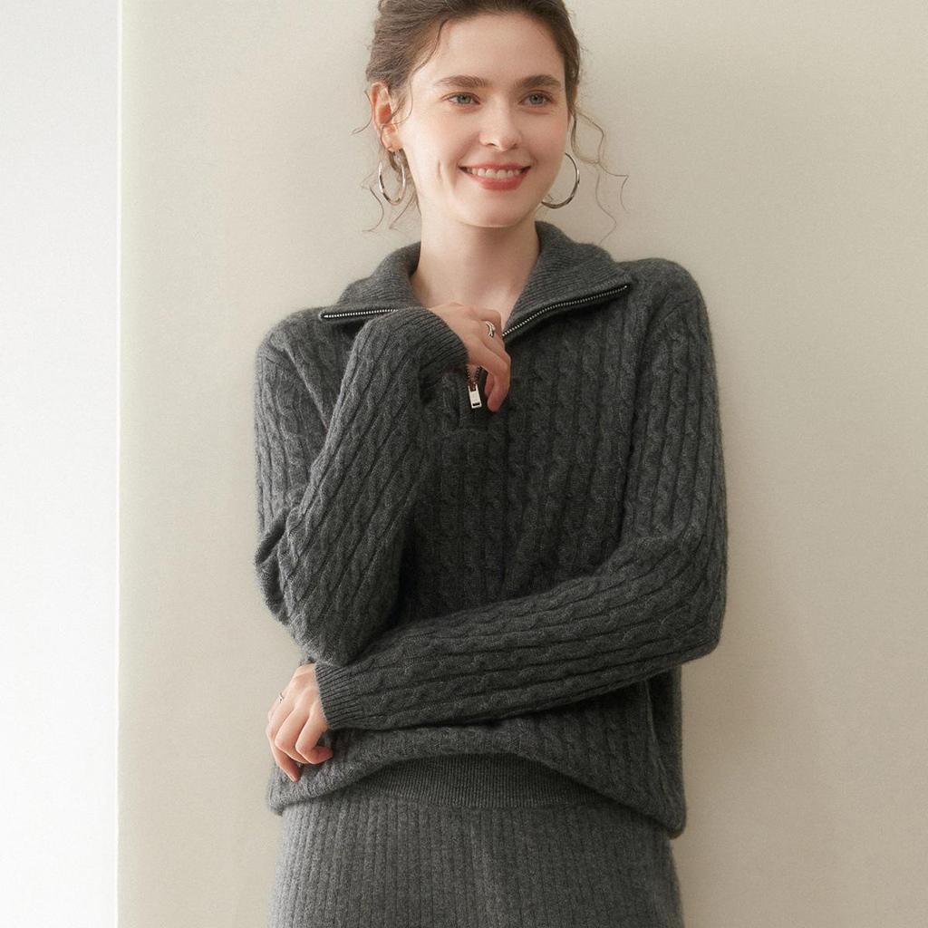 Women's Cashmere Sweater: Loose, Soft, Half-Zip, Stand Collar, Versatile for Autumn/Winter, Heavyweight, Skin-Friendly.