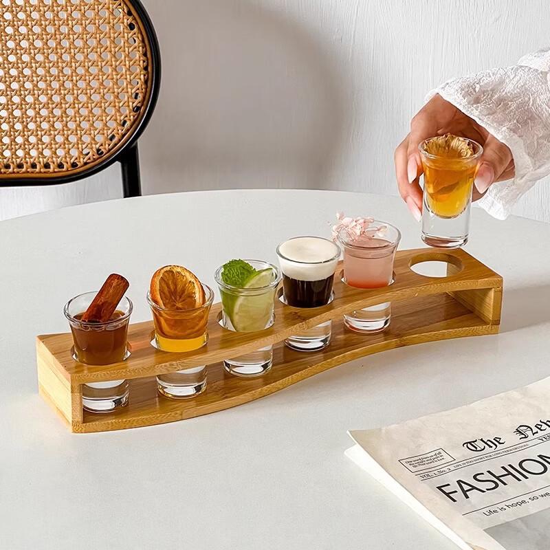 Whiskey Shot Glass Set with S-shape Holder