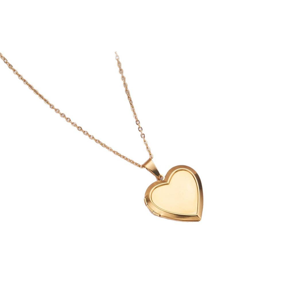 Love Heart Opening Photo Box Pendant Necklace