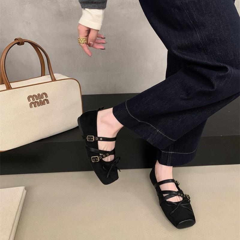 Inner heightening polish retro belt buckle ballet shoes women small pig nose Mary Jane single shoes