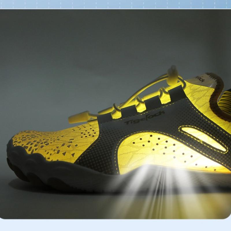 Unisex Beach Wading Sneakers Lightweight Breathable Aqua Shoes Quick Dry Water Sports Shoes for Surfing Fishing Boating