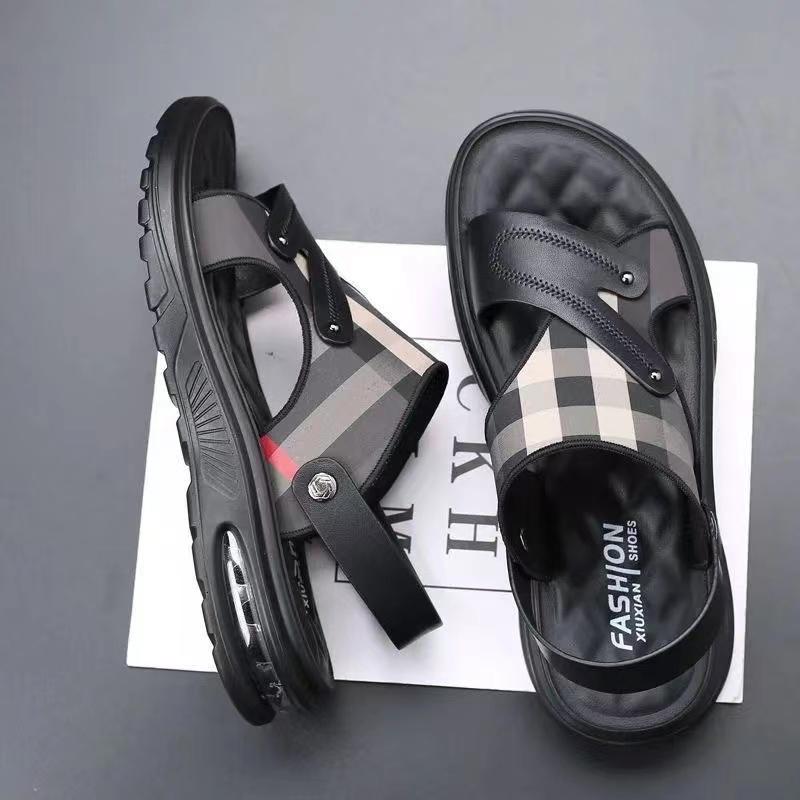 Fashion Men's Sandals 2025 Summer Fashion Beach Shoes Men Driving Outwear Sandals Trendy Leather Soft Sole Anti Slip Man Slippers