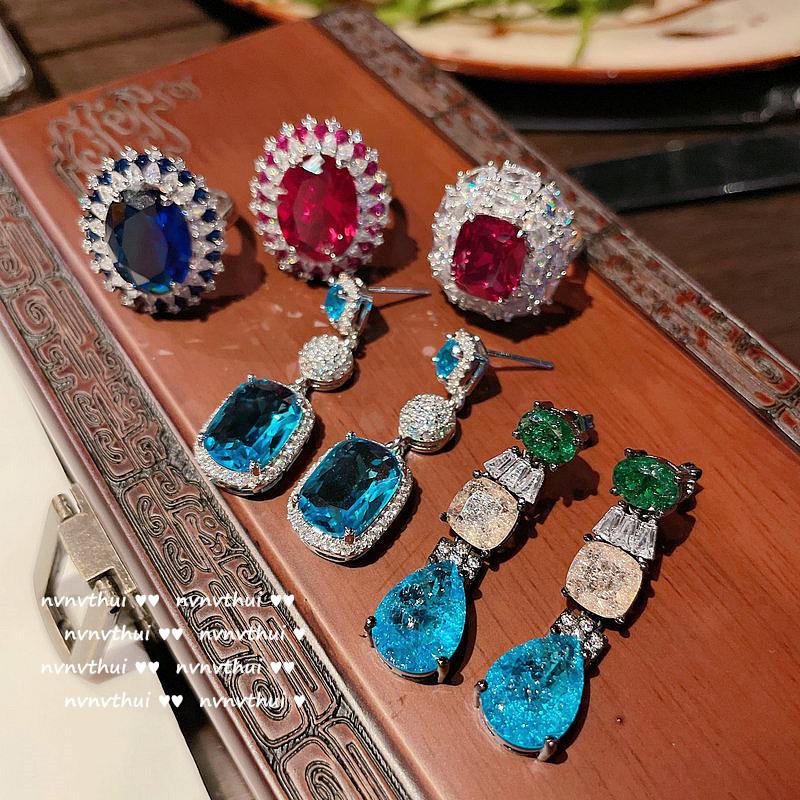 Oil Painting Garnet Red Denier-Shaped Gemstone Ring, 18K Gold-Plated Deep Sea Blue-Green Zircon Ring, Earring Set.