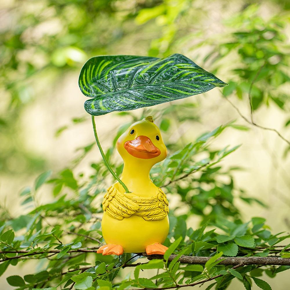 Handmade Leaf Duck Figurine Cartoon Garden Animal Statue  Indoor Outdoor