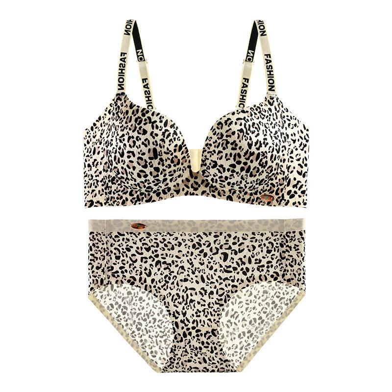 Women's Sexy Leopard Print Push-Up Wirefree Lingerie Set - Adjustable for Comfort 
