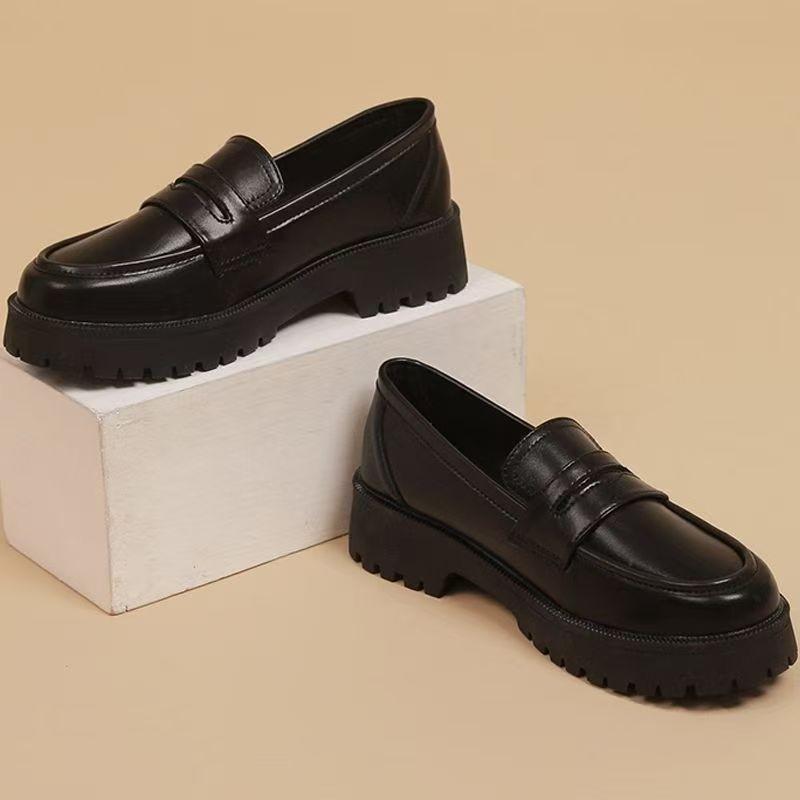 Spring and autumn new thick-soled comfortable small leather shoes women's retro black soft leather single shoes