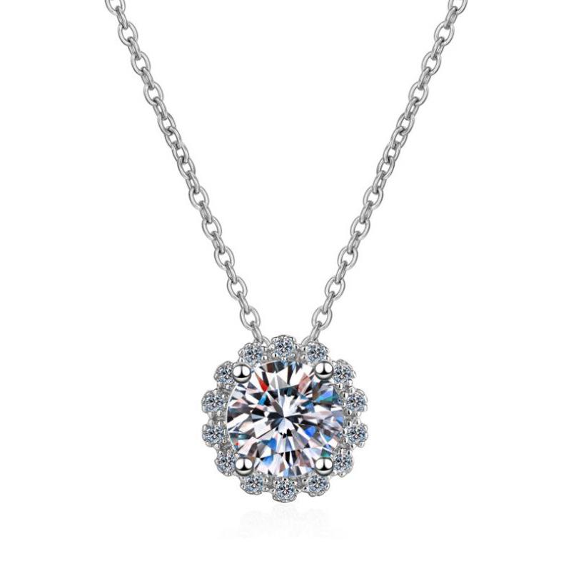 

6.5mm Round Cut Sunflower Halo Moissanite Pendant Necklace S925 Sterling Silver For Women 6.5mm білий