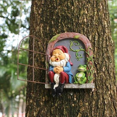 Drinking Dwarf Window Pendant Resin Courtyard Garden Decor Creative Outdoor Ornament Fairy Tale Sculpture for Home Decoration