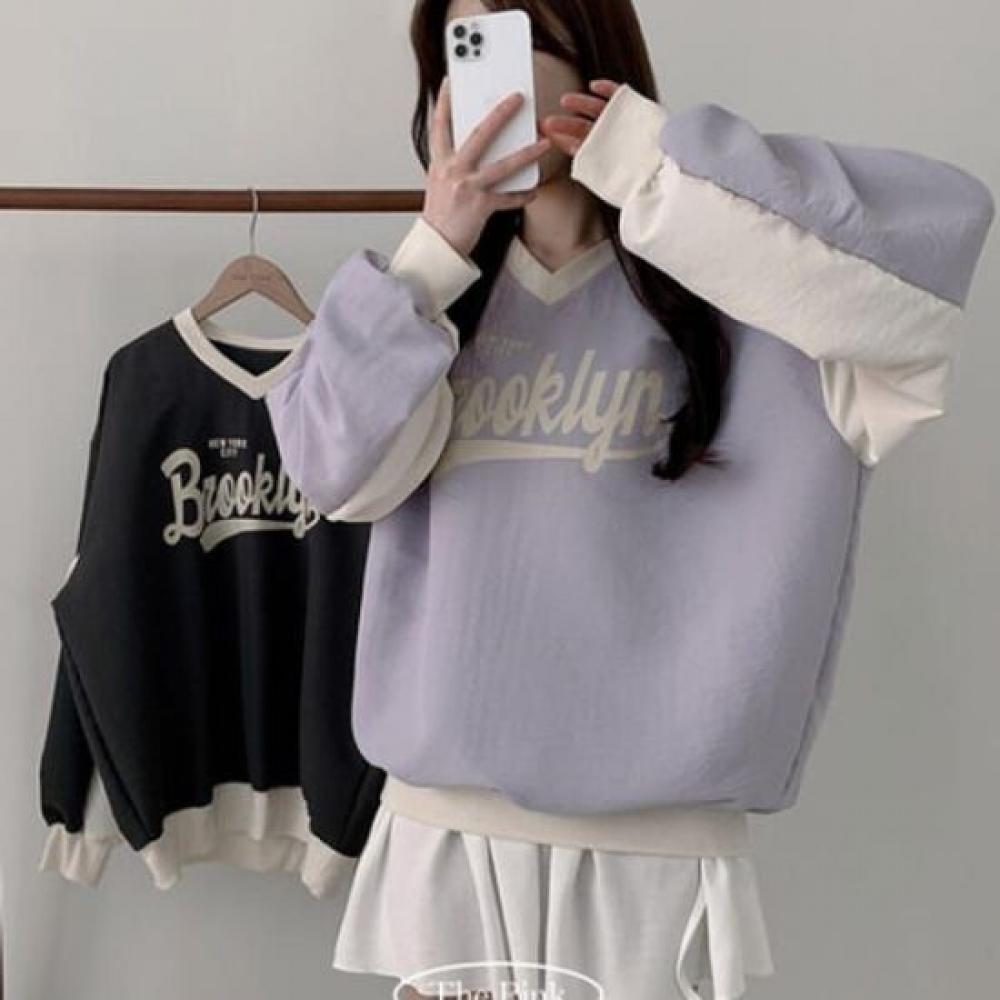 The Pink OVersized V Neck Nylon Color Block Printed Sweatshirt