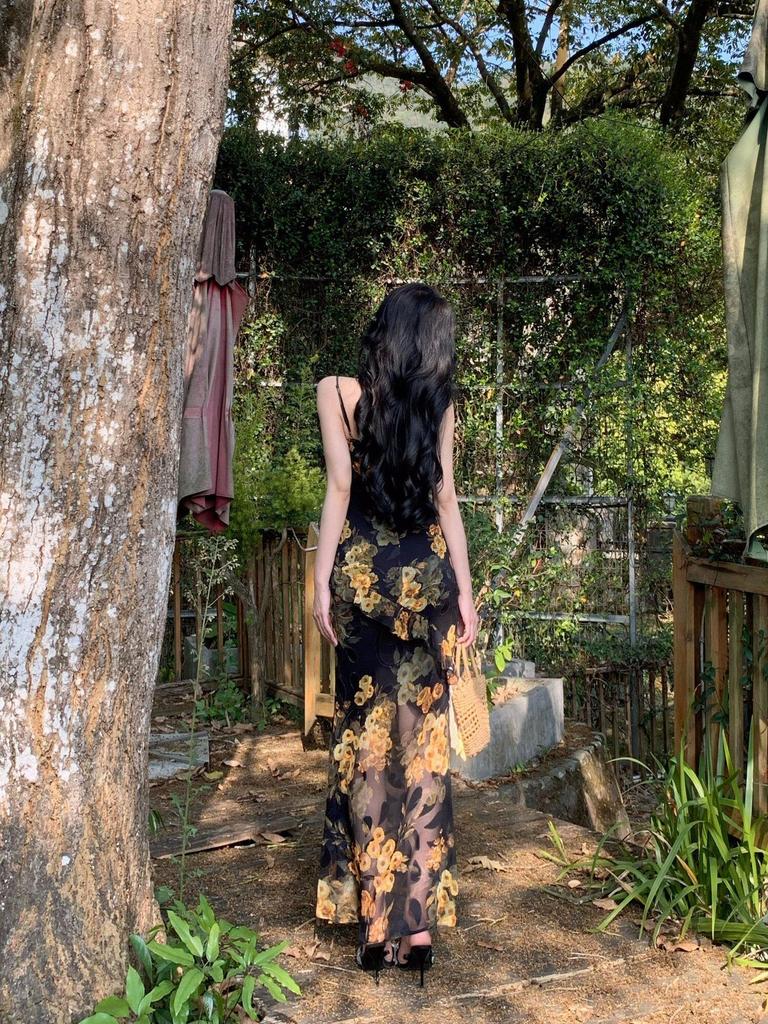 Large Size French Ruffle Leaf Edge Floral Suspender Dress Women's Summer Fat Mm Waist and Thin Split Fork Holiday Long Skirt