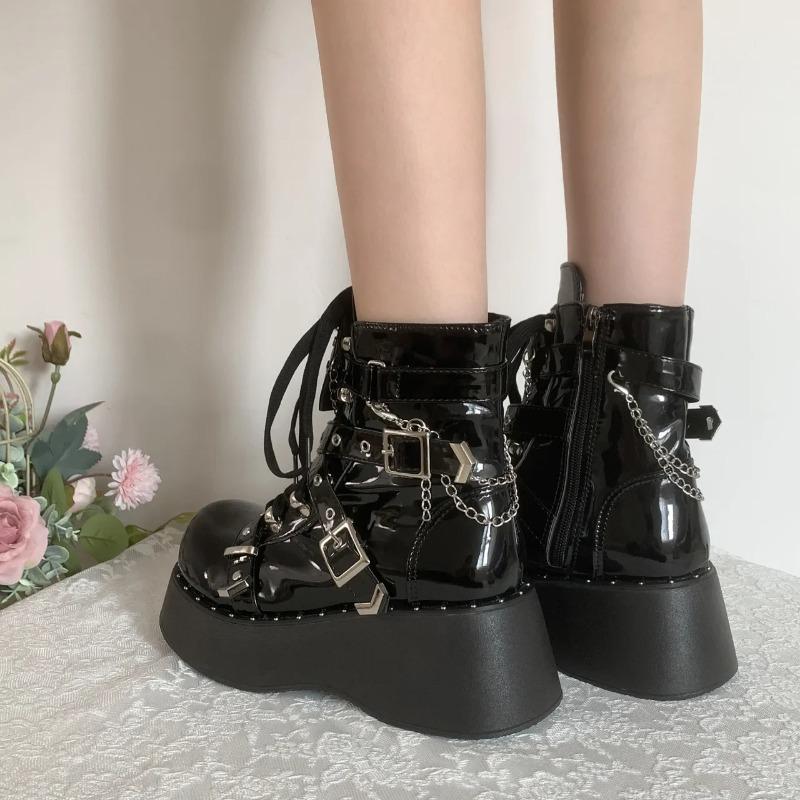 Fashion Punk Style Rivet Thick Bottom Short Boots Women's round Toe Motorcycle Boots Cool College Short Boots Dark Style New 2025