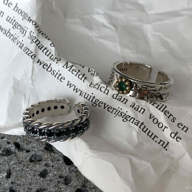 Fashionable Green Retro Zircon Ring For Women With Unique Doodled Design And Adjustable Fit