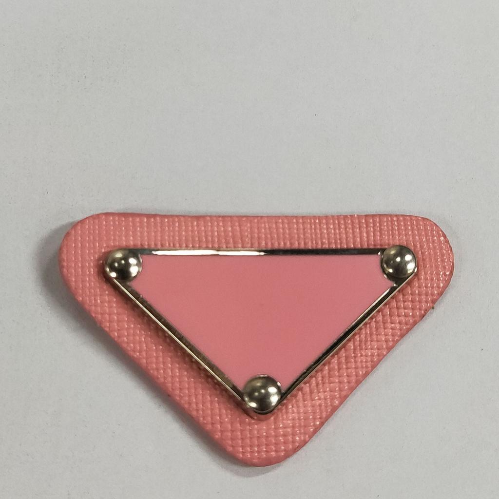 1Pc Patches Stickers Brand Triangular Sew Patches DIY Embroidery Brand Logo Sequin Patch Badge Hat Package Patches for Clothing