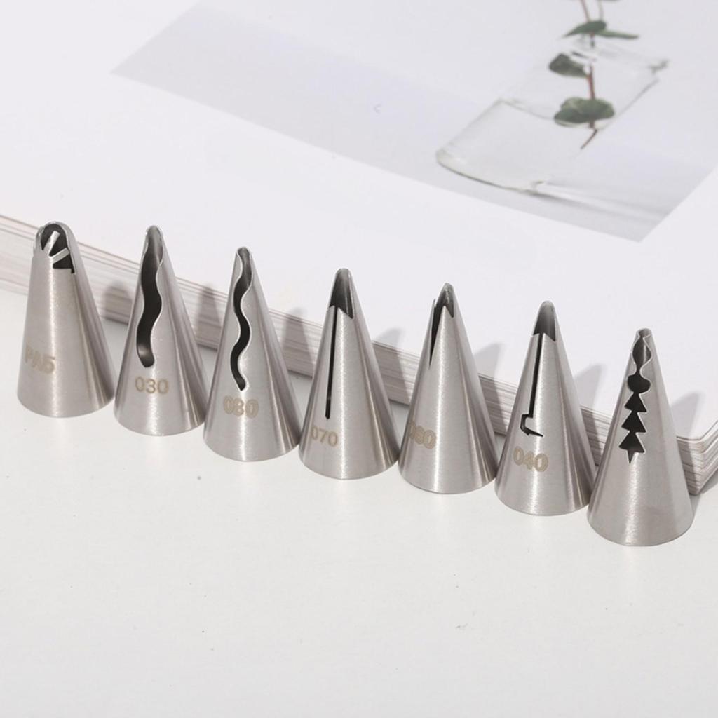 7 Pieces Ruffle Icing Nozzle Food-Grade Stainless Steel Piping Tip