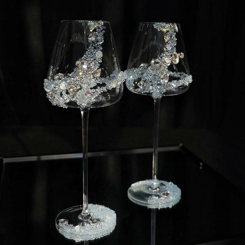 

2pcs Butterfly Knot Diamond Tall Cup Gift Set, High Beauty Cocktail Glass, Creative Niche Champagne Wine Glasses, Wedding Gift 51-100ml