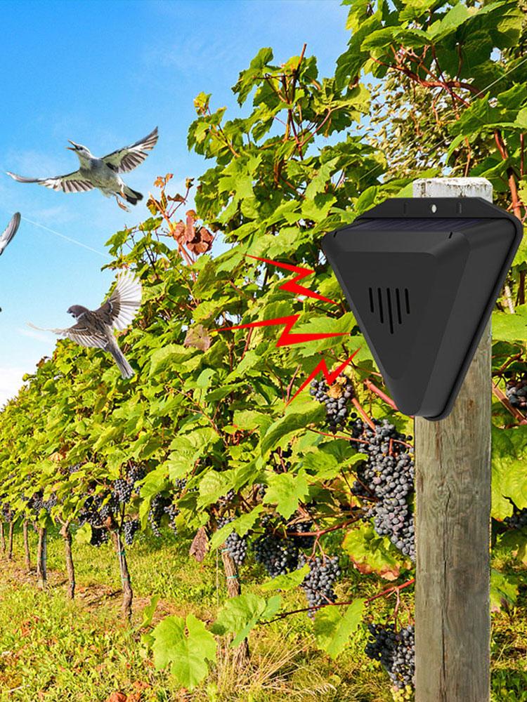 Squirrel Repellent with 13 Sound Solar Animal Repellent Animal Repeller Outdoor Crop Orchard Protection Animal Deterrents